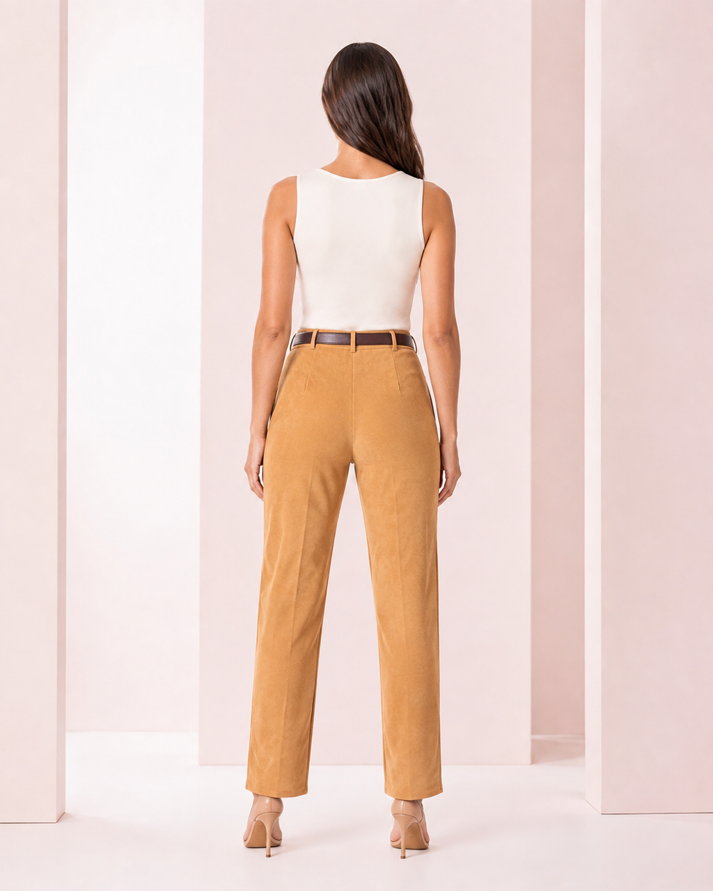 Pantalón Gamuza con Cinturón Camel