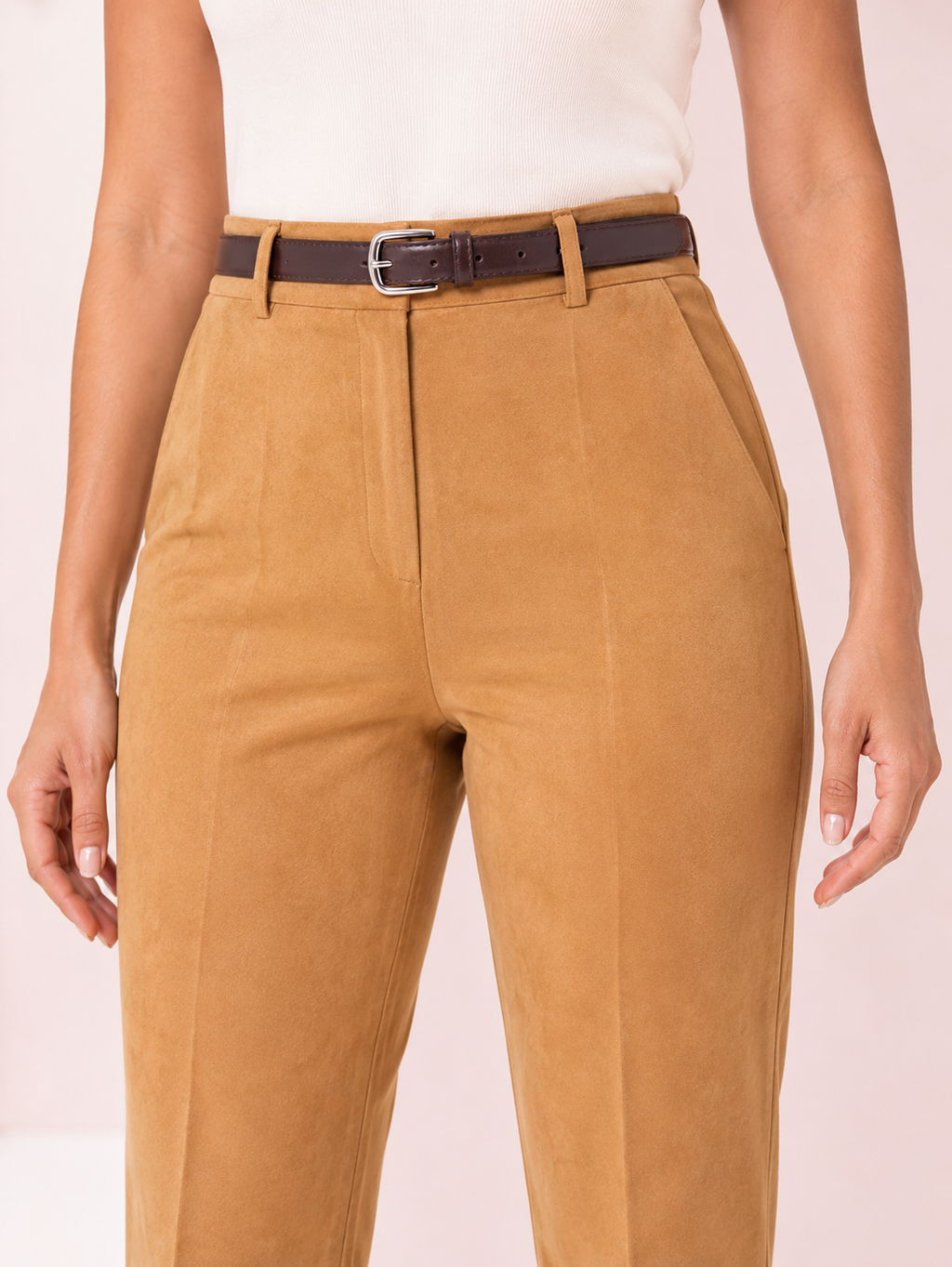 Pantalón Gamuza con Cinturón Camel