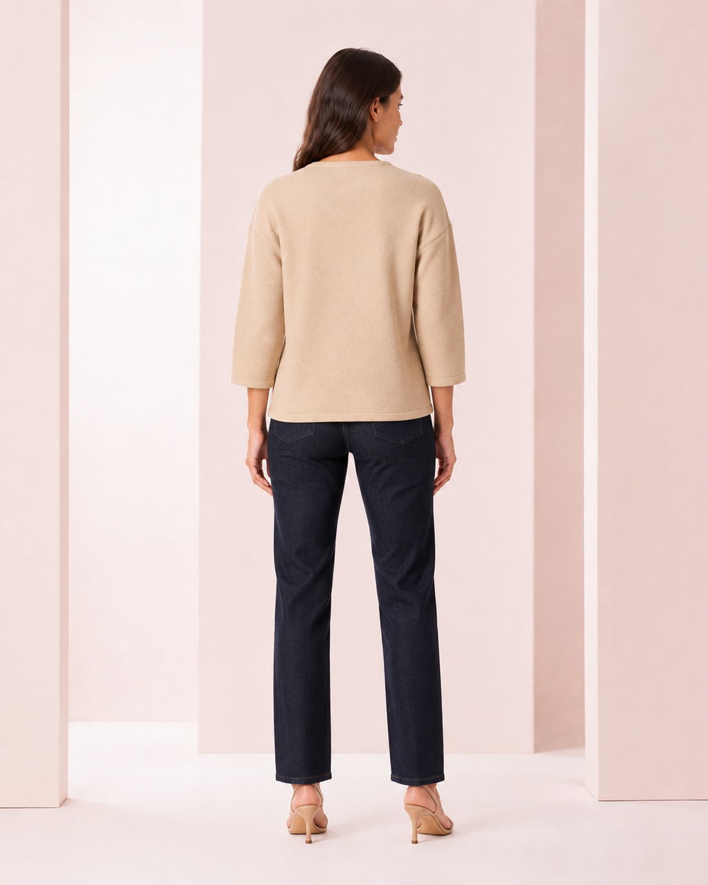 Chaqueta Bouclé Beige Arena con Botones Dorados