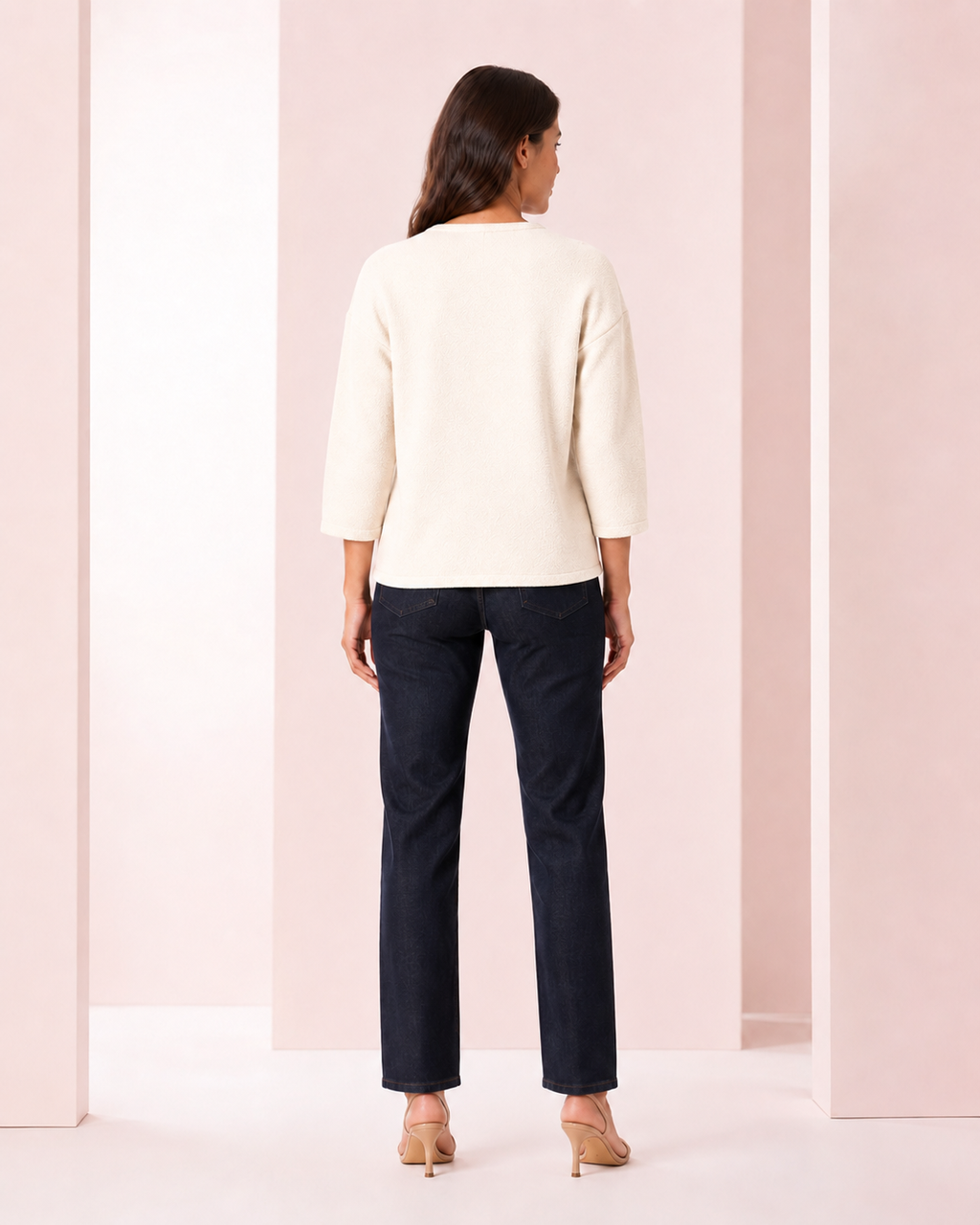 Chaqueta Bouclé Marfil con Botones Dorados