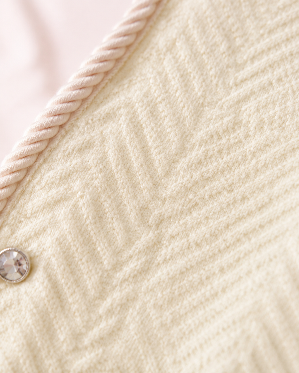 Chaleco Beige Texturizado Elegance